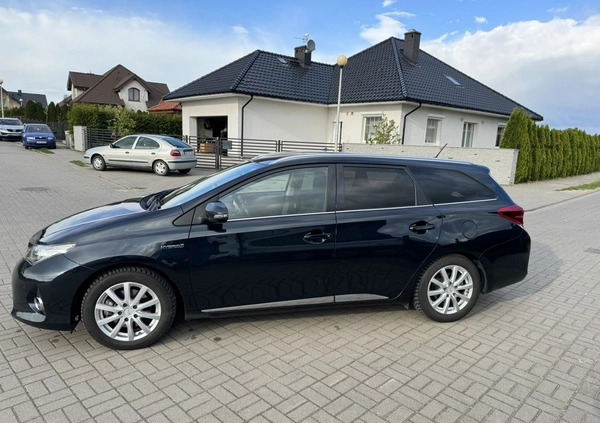 Toyota Auris cena 49999 przebieg: 179000, rok produkcji 2015 z Przedbórz małe 172